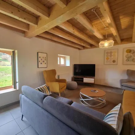 بيت للعطل Chaleureux Avec Terrasse, Peche, Randonnees Et Equipements Modernes Au Coeur Du Forez - Fr-1-496-285 Les Salles