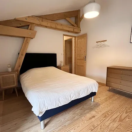 Holiday home Chaleureux Avec Terrasse, Peche, Randonnees Et Equipements Modernes Au Coeur Du Forez - Fr-1-496-285 *