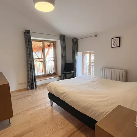 Chaleureux Avec Terrasse, Peche, Randonnees Et Equipements Modernes Au Coeur Du Forez - Fr-1-496-285 Holiday home Les Salles